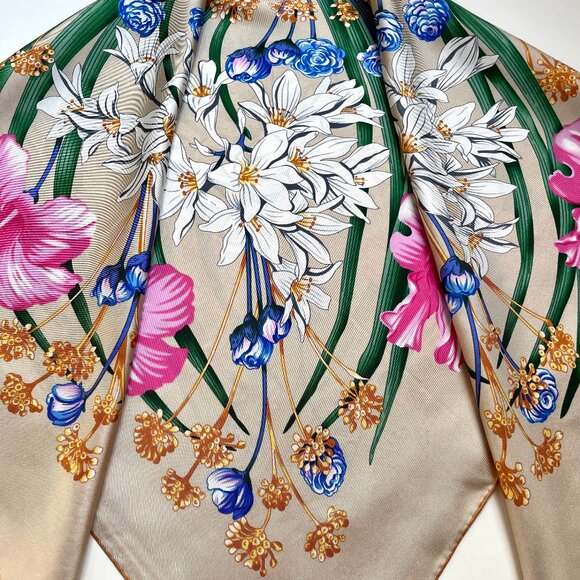 New Salvatore Ferragamo Silk Scarf Flowers Beige Multicolor Wrap Scarf - Picture 8 of 15